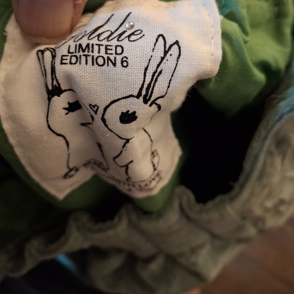 NWT Vintage Goldie Limited Edition 6 Bath & Body Works Green Velvet Bag. - Picture 9 of 14